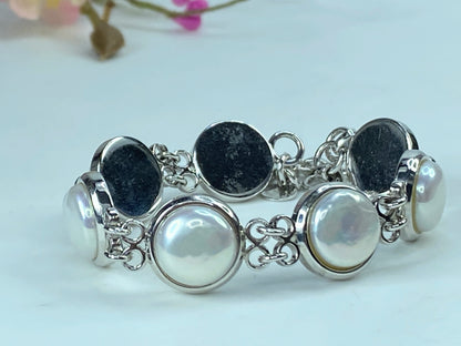 Tiffany & Co. Sterling silver Retired Iridesse Pearl bezel link bracelet JR382