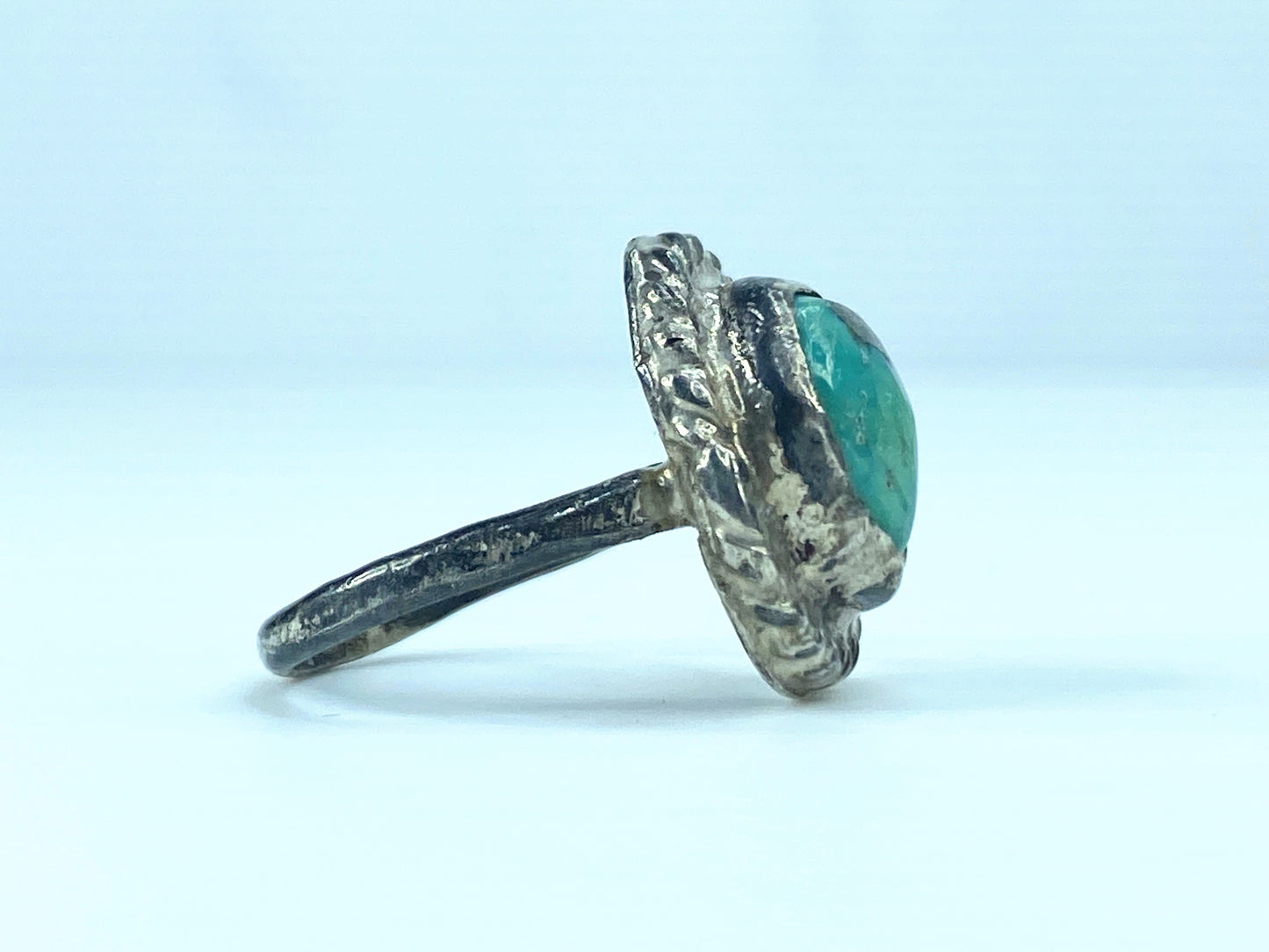 Native American Sterling silver Turquoise cabochon rope ring JR9350