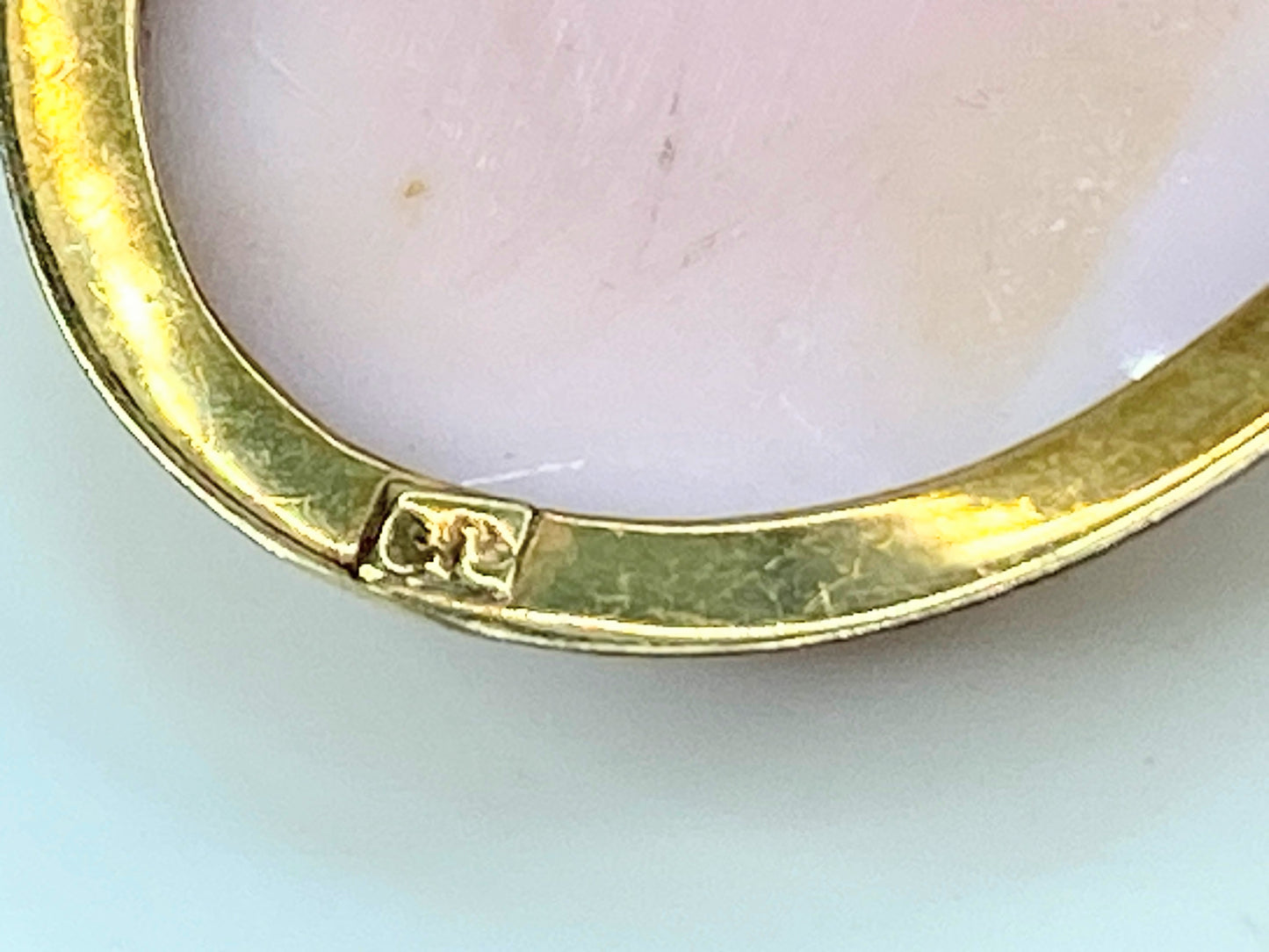 Art Deco 14K gold hand carved seashell Victoria grace matching set in box JR976