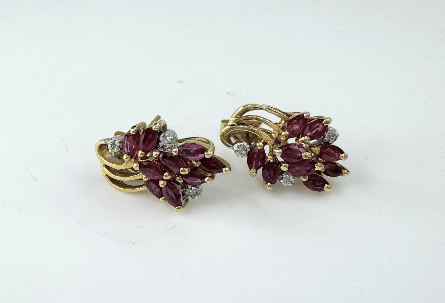 14K Yellow Gold Red Ruby & Diamond Cluster Pierced Earrings JR9398