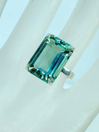 Vintage Tiffany Green Amethyst Ring 10 Carat Emerald Cut Prasiolite 7.3g JR978