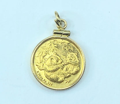 2006's 50 yuen 1/10oz Panda gold coin in 14K bezel 4.0g JR9174