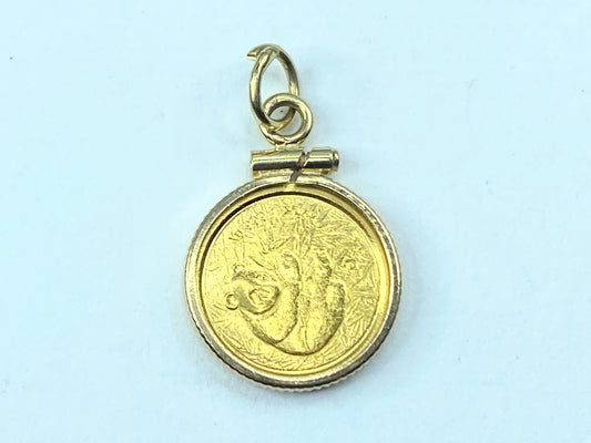 2000's 1/20th oz Panda Gold coin in 14K bezel 2.4g JR9175