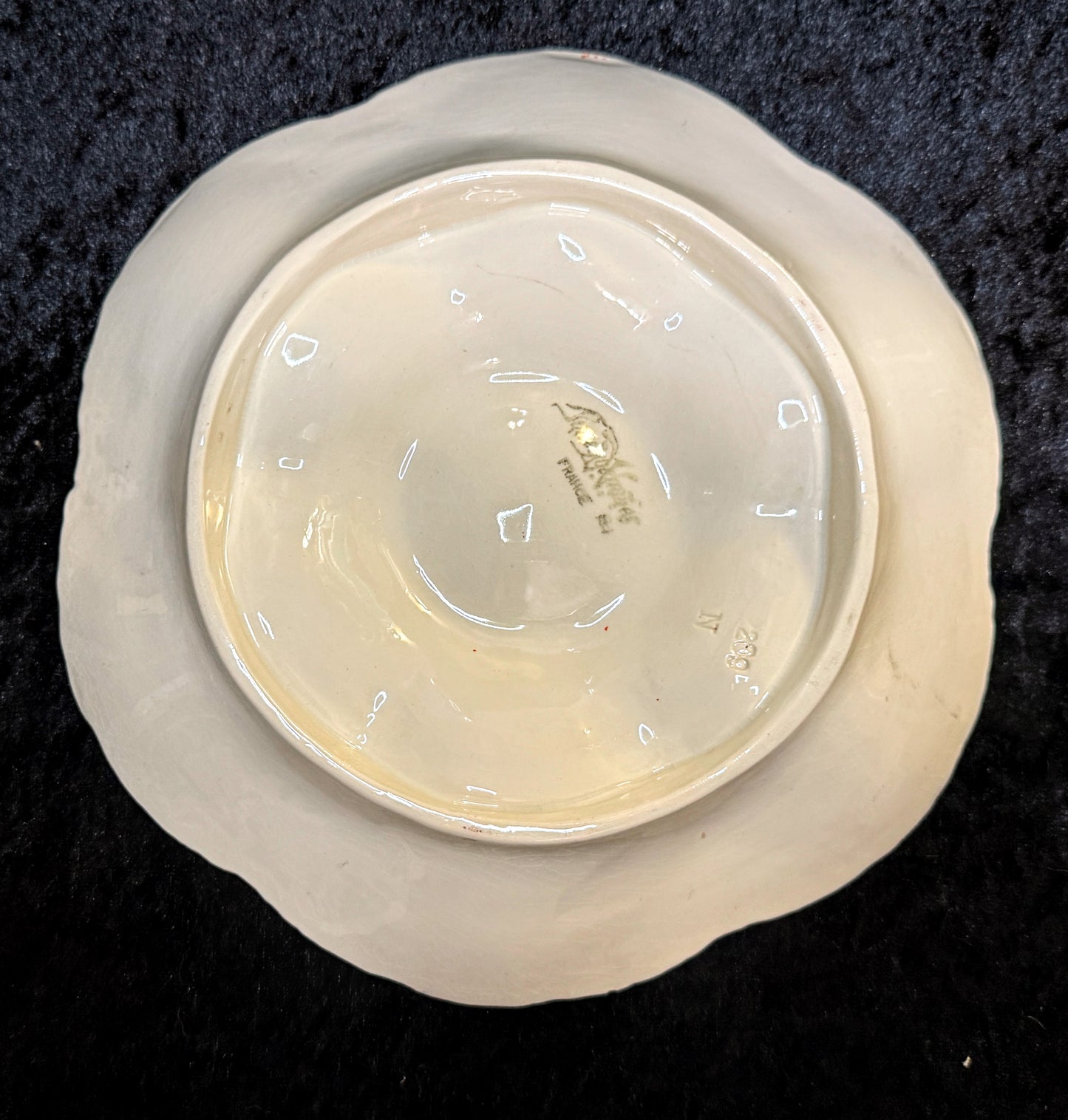 Vintage Sarreguemines France Oyster Plate Majolica 9.125” A941
