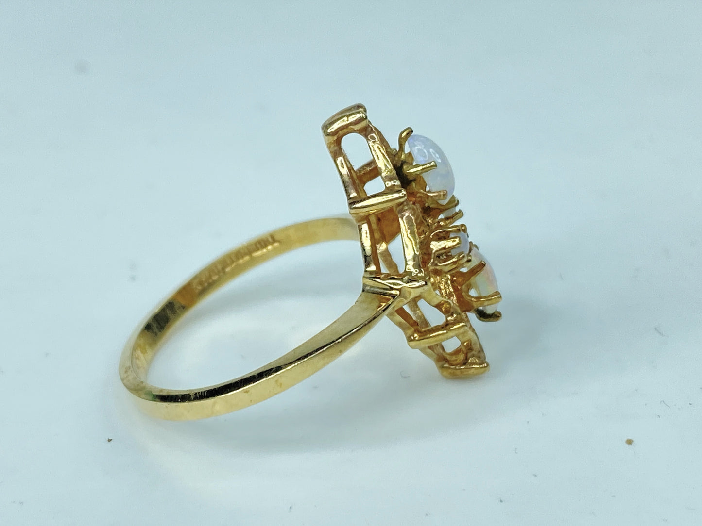 10K yellow gold openwork Opal ring 2.7g s7.5 JR982