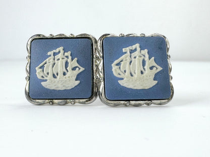 Pair of Wedgwood Blue Peter motif silver tone metal cufflinks 14.7g JR9408