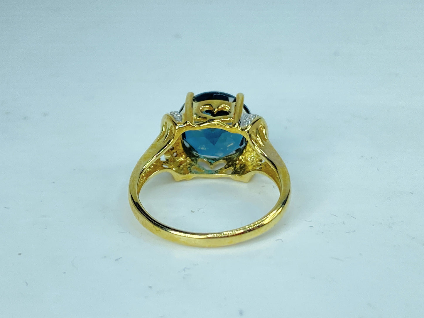 Vintage 10 Karat Yellow Gold Blue Topaz and Diamond 3.5g s6 JR985