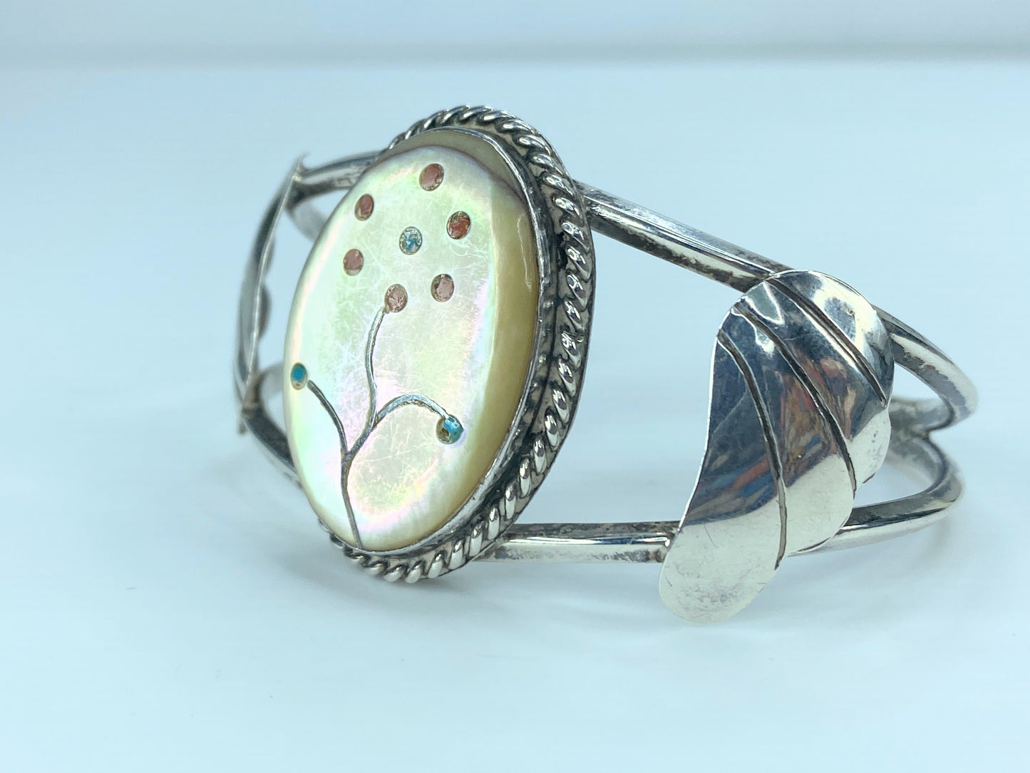 Marvelous Native American Zuni Mother Of Pearl Sterling Bracelet 20g 6" JR9181