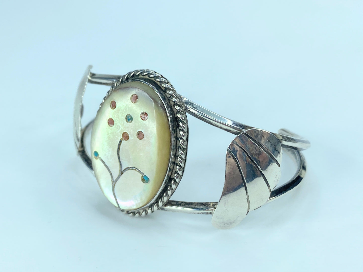 Marvelous Native American Zuni Mother Of Pearl Sterling Bracelet 20g 6" JR9181