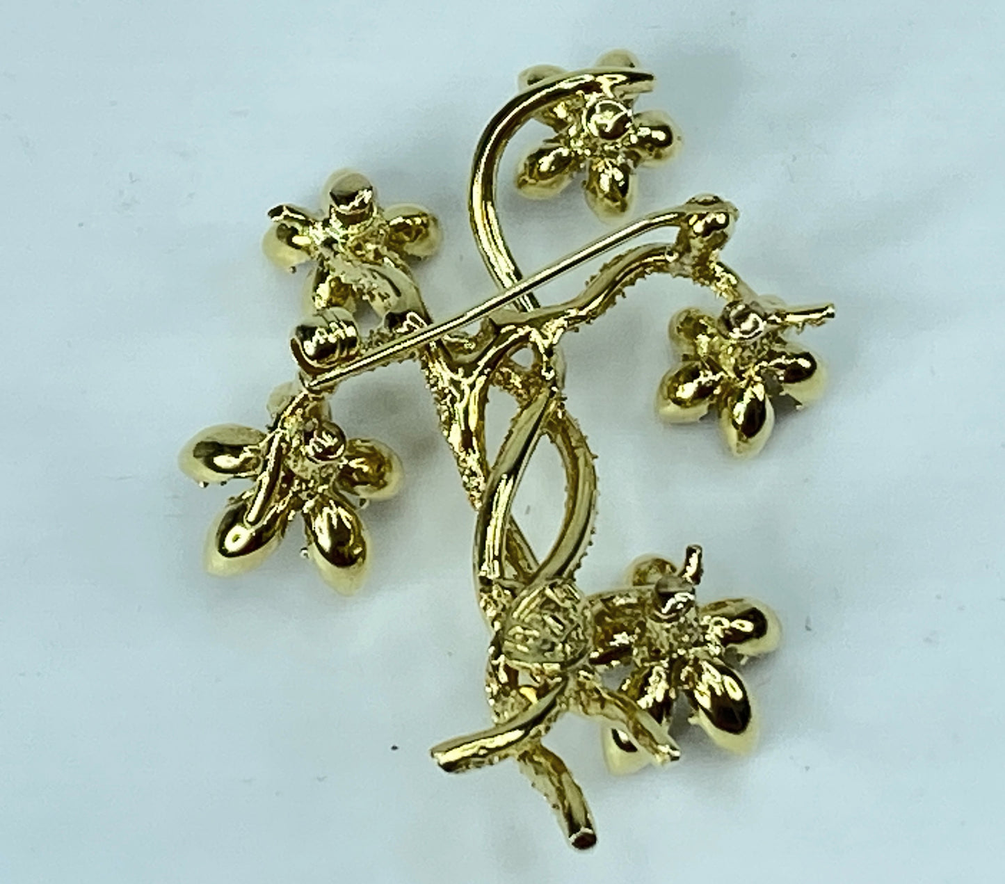 La Triomph 18K Gold and Diamond Tremblant Articulated Floral Pin Brooch JR987