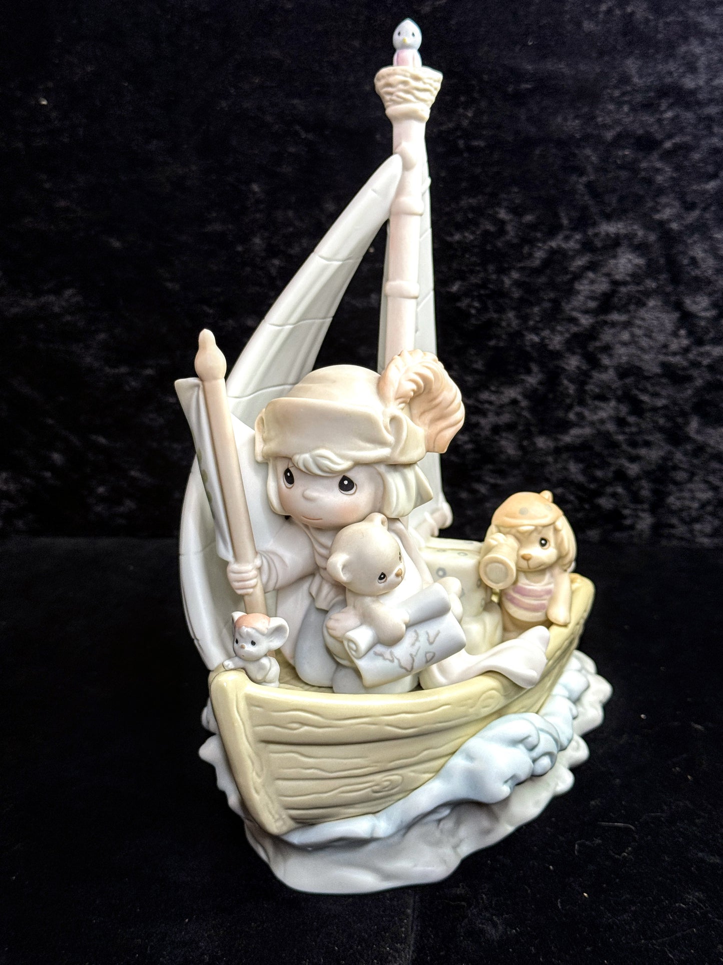 Precious Moments Limited Edition "This Land Is Our Land" Figurine Box Mint A949