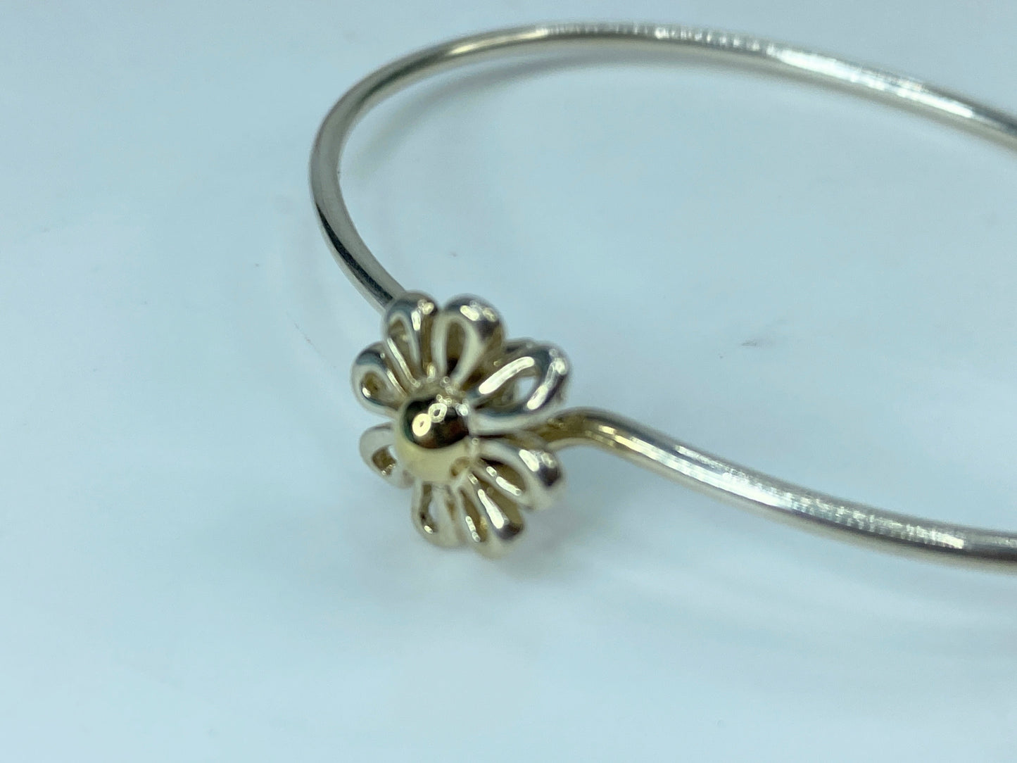 Tiffany & Co Paloma Picasso 18K Gold Silver Daisy Bangle Hook 6.5 7g JR314