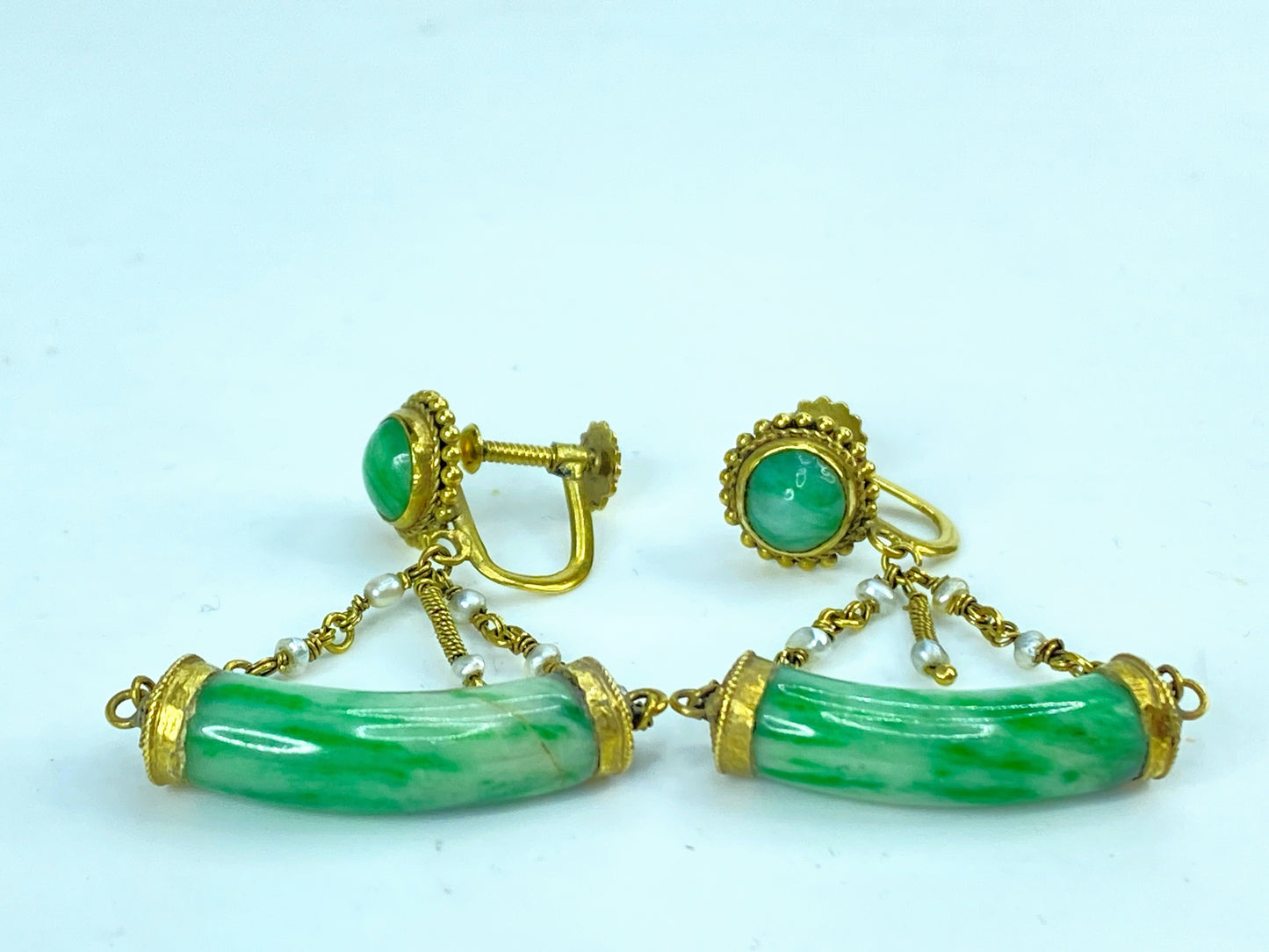 Mid-Century 14K Gold Jadeite & Seed Pearl Screw-Back Dangle Earrings 7.9g