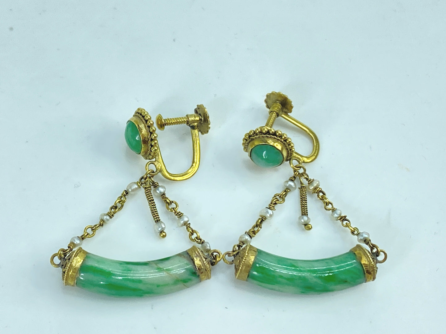 Mid-Century 14K Gold Jadeite & Seed Pearl Screw-Back Dangle Earrings 7.9g