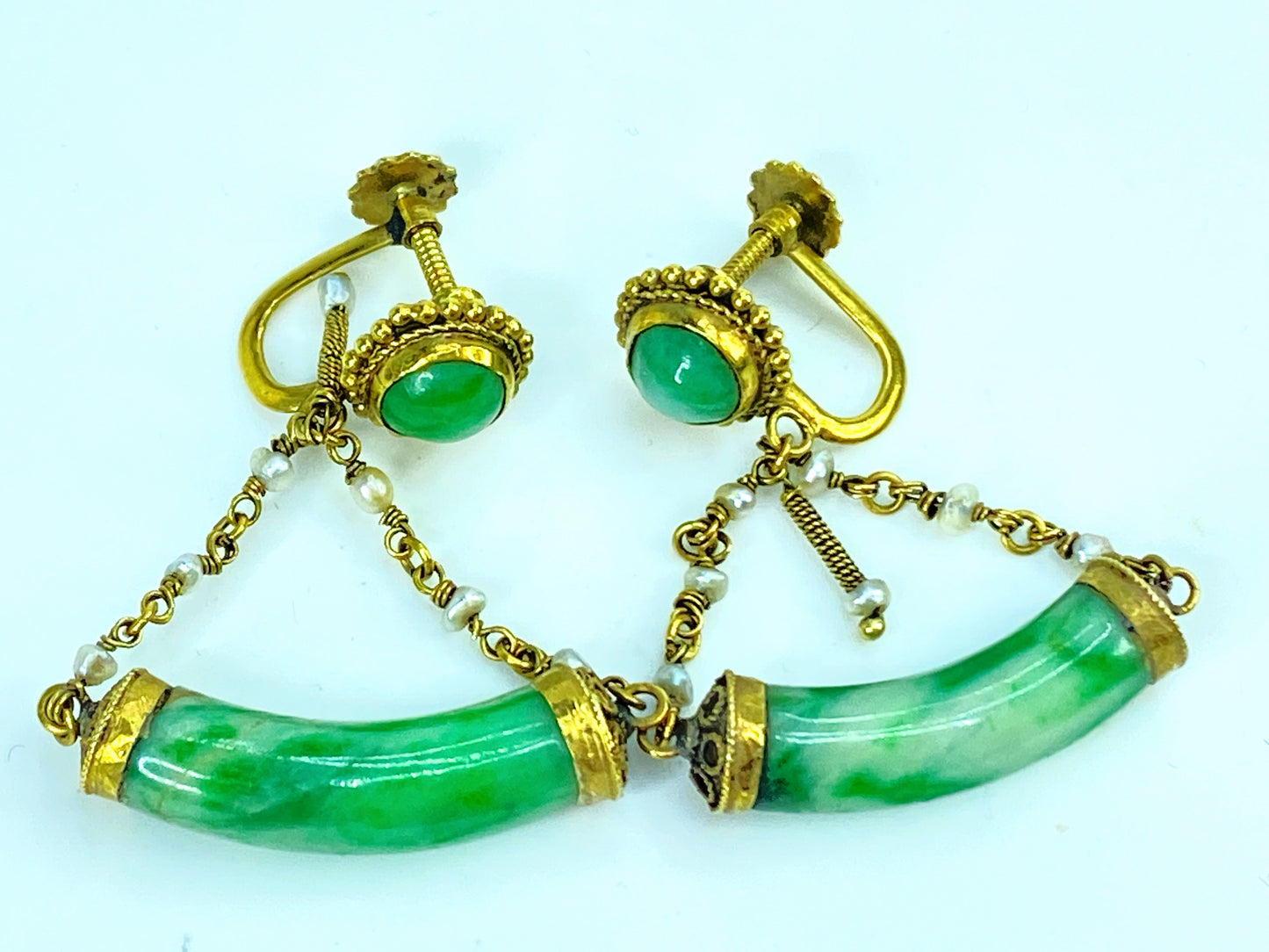 Mid-Century 14K Gold Jadeite & Seed Pearl Screw-Back Dangle Earrings 7.9g