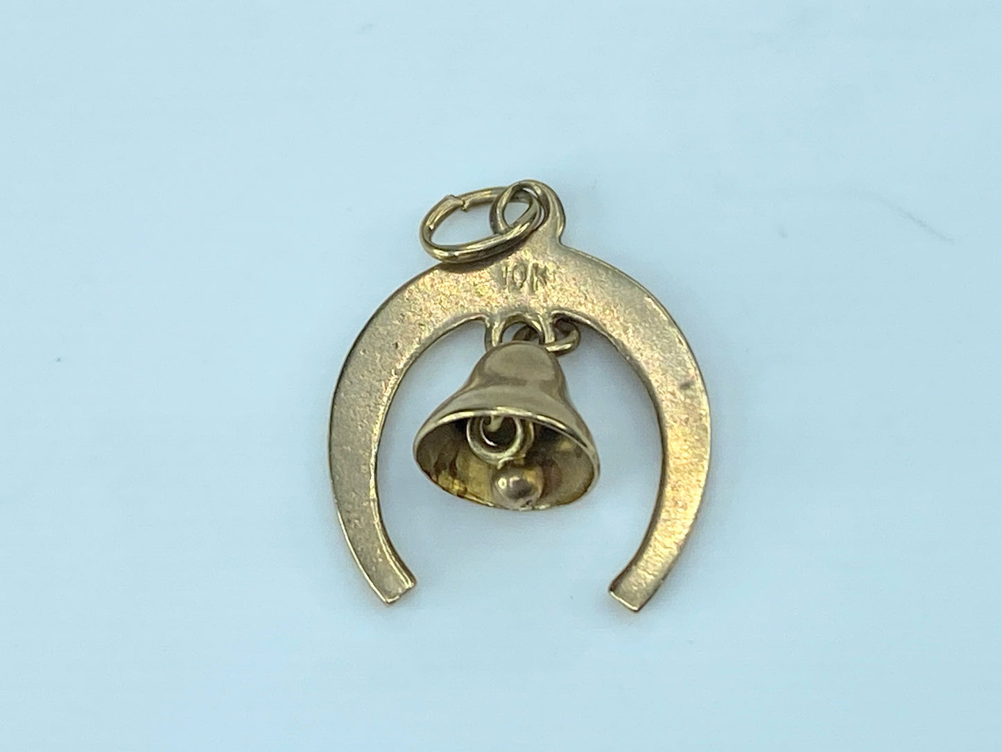 10k Yellow Gold Horseshoe Ring With Dangling Bell 1.5 g JR9187