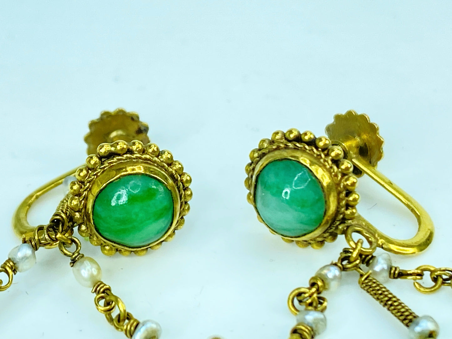 Mid-Century 14K Gold Jadeite & Seed Pearl Screw-Back Dangle Earrings 7.9g