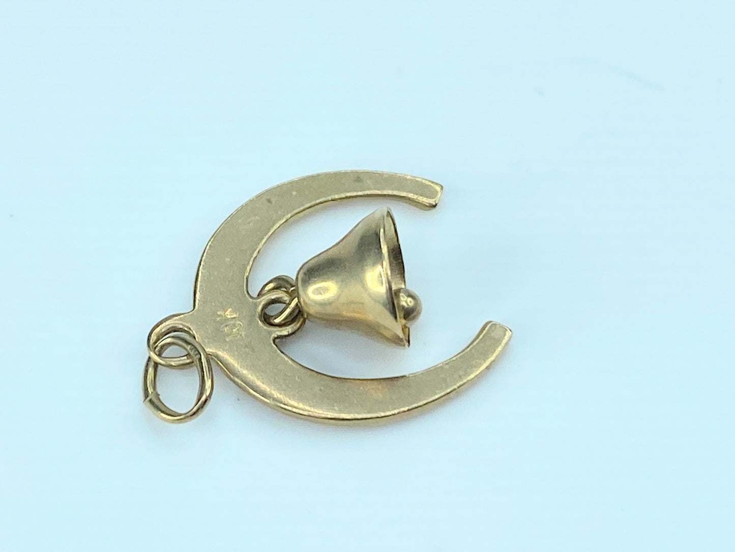 10k Yellow Gold Horseshoe Ring With Dangling Bell 1.5 g JR9187