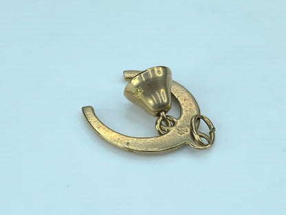 10k Yellow Gold Horseshoe Ring With Dangling Bell 1.5 g JR9187