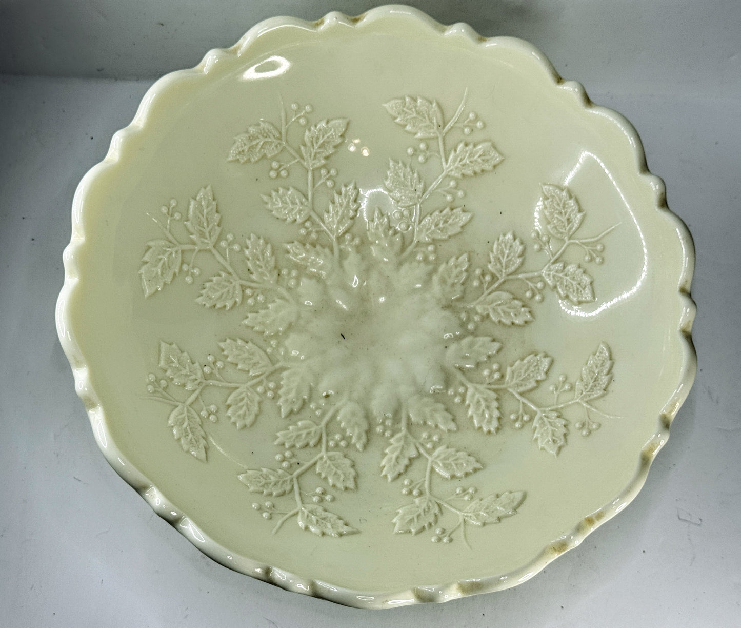 Antique Northwood Holly Carnival Glass Ruffled Bowl Yellow A955