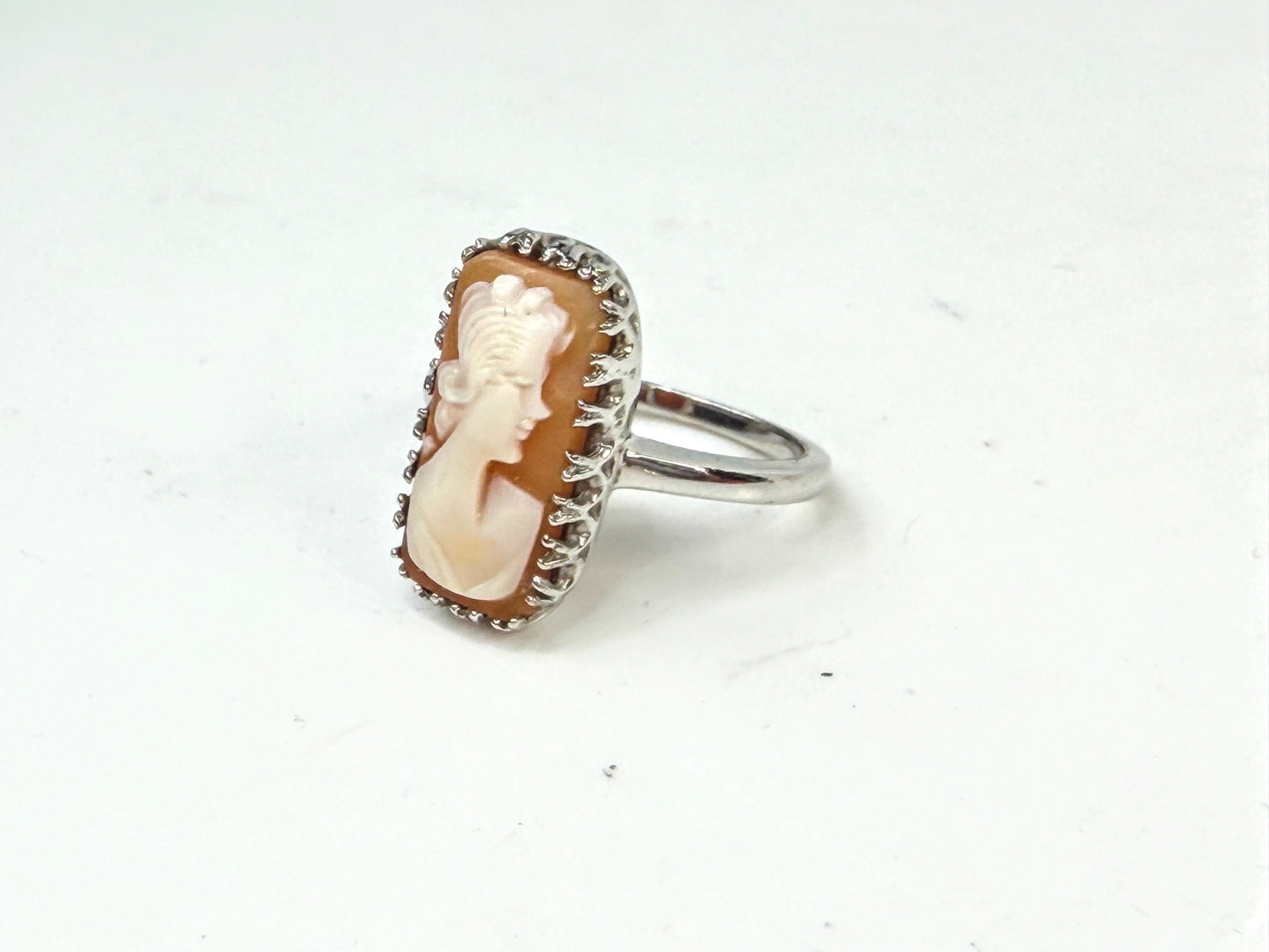 Antique Art Deco 10K Gold Shell Carved Cameo Ring JR1535