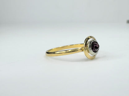 18K bi-color gold oval Garnet ring s5.5 1.5g JR9432