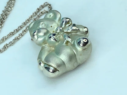 Tiffany & Co Sterling Silver Teddy Bear with Ribbon Bow Necklace 16" Chain JR324