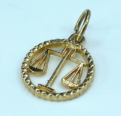 14K yellow gold Zodiac charm pendant 11.5mm JR9353