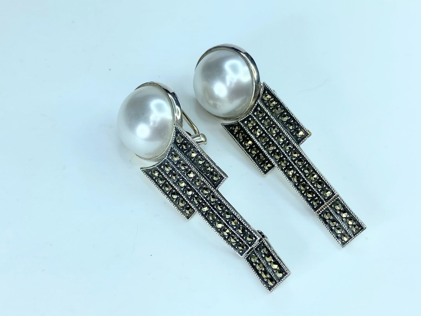 Sterling 20mm JJ faux pearl and marcasite soft clip earrings 2 5/8" 22.5g JR0040