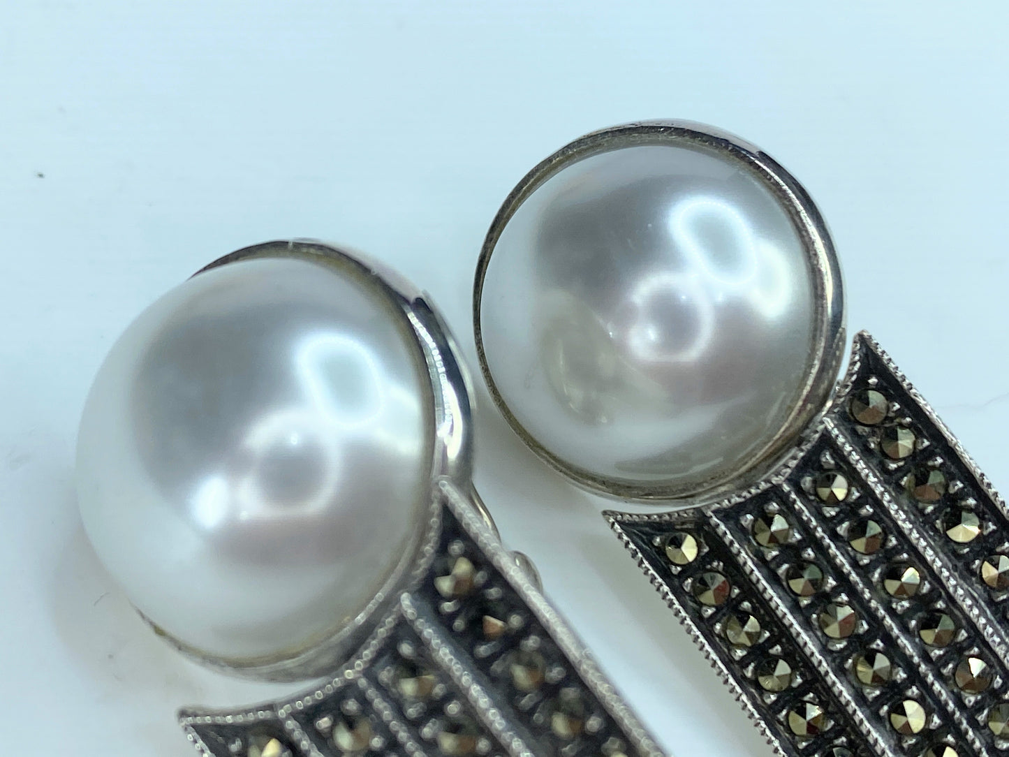 Sterling 20mm JJ faux pearl and marcasite soft clip earrings 2 5/8" 22.5g JR0040