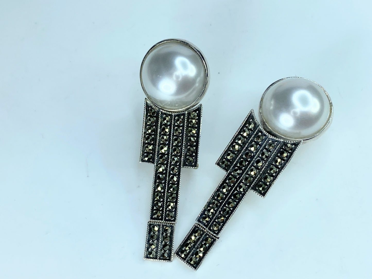 Sterling 20mm JJ faux pearl and marcasite soft clip earrings 2 5/8" 22.5g JR0040