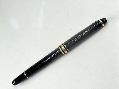 Vintage Montblanc Meisterstuck Classique 144 Fountain Pen 14K Med nib SS396
