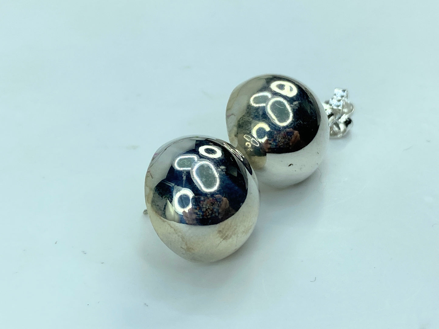 Vintage Sterling Silver Button Dome Earrings – 18x10 mm, JR996