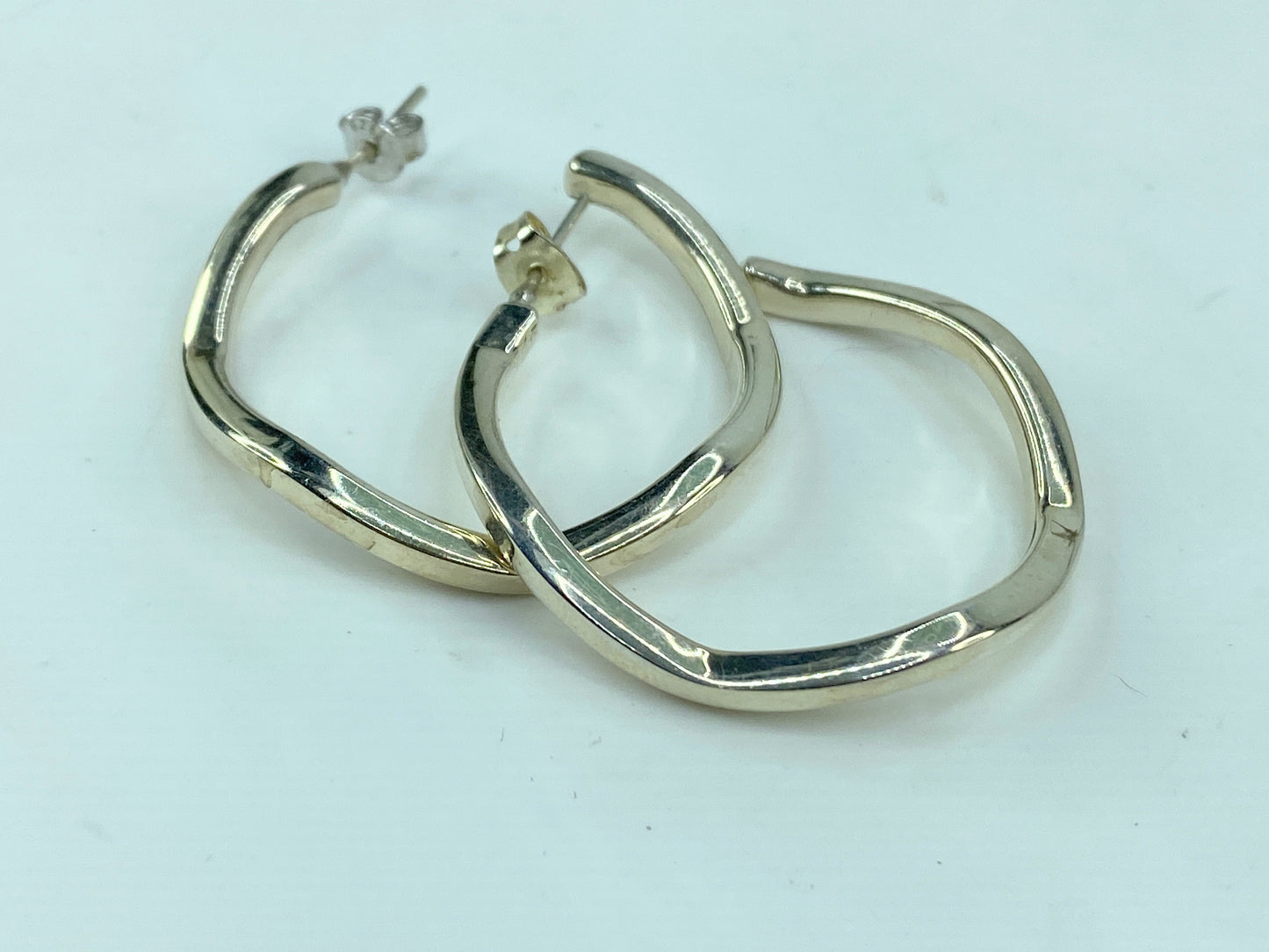 Unique Sterling silver zig-zag square shape hoop dangle earrings. 40mm 10g JR997