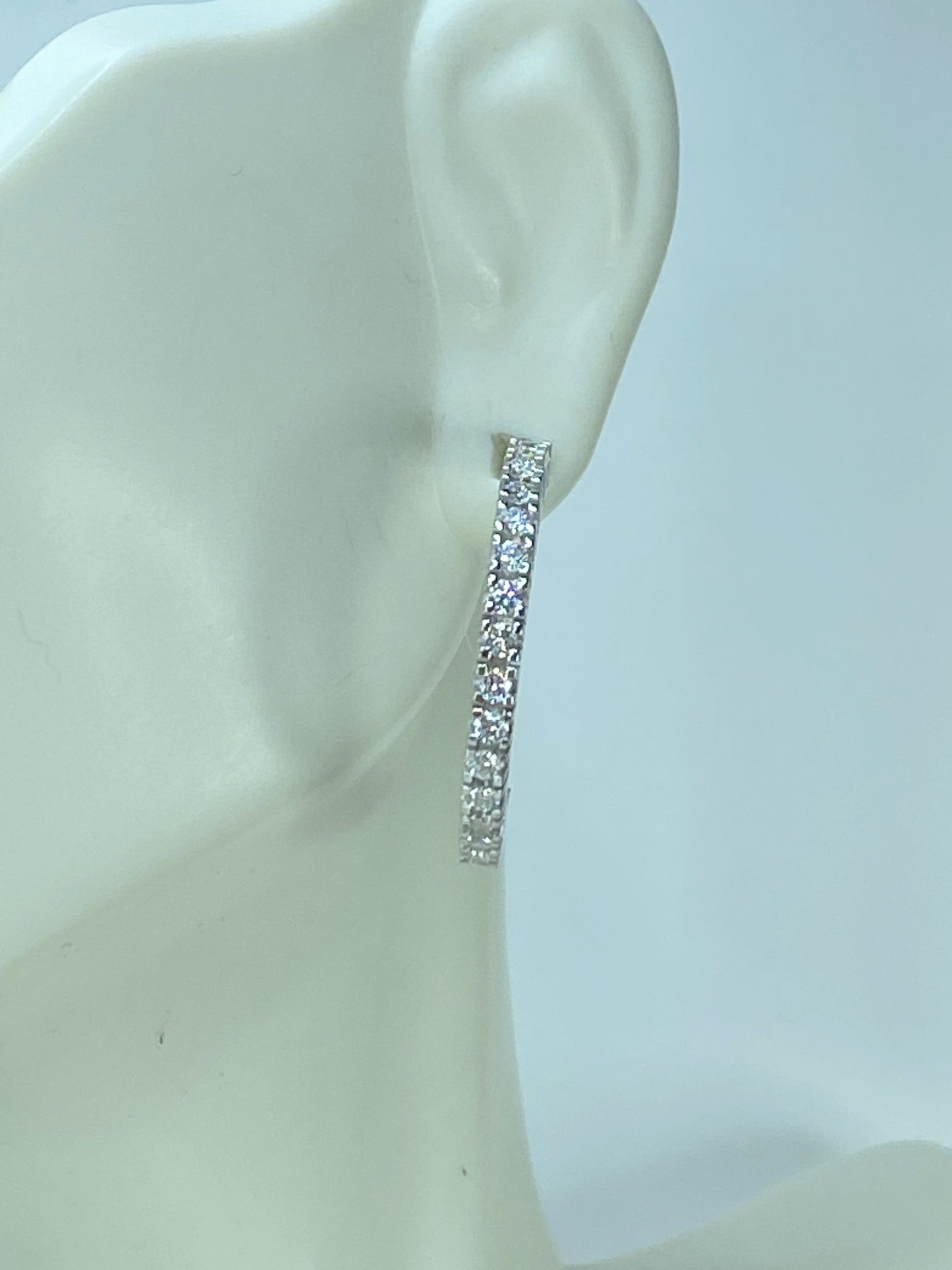 Appraised $4,395 14K white gold 1.2ct G/VS2 Diamond hoop earrings JR9352