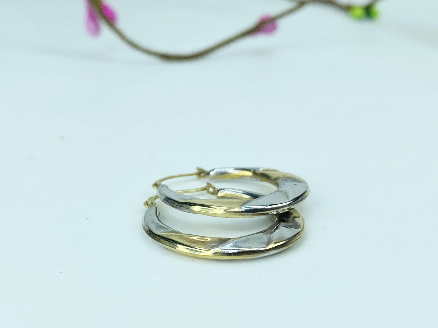 10K two tone gold Hoop dangle earrings 1.0" x 11/16" 0.8g JR1004