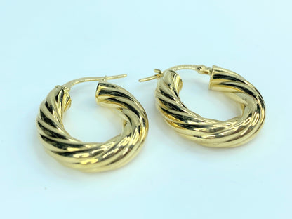 Milor Italy 14K yellow gold Fluted oval Hoop dangle earrings 3.0g JR9214