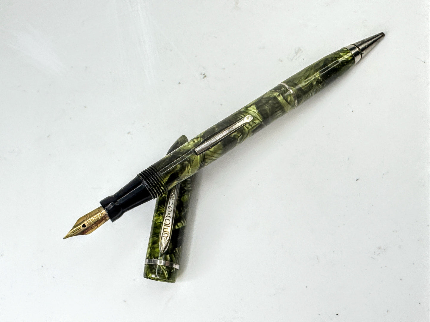 Vintage Dur-O-Lite Green Celluloid Fountain Pen Pencil Combo SS407