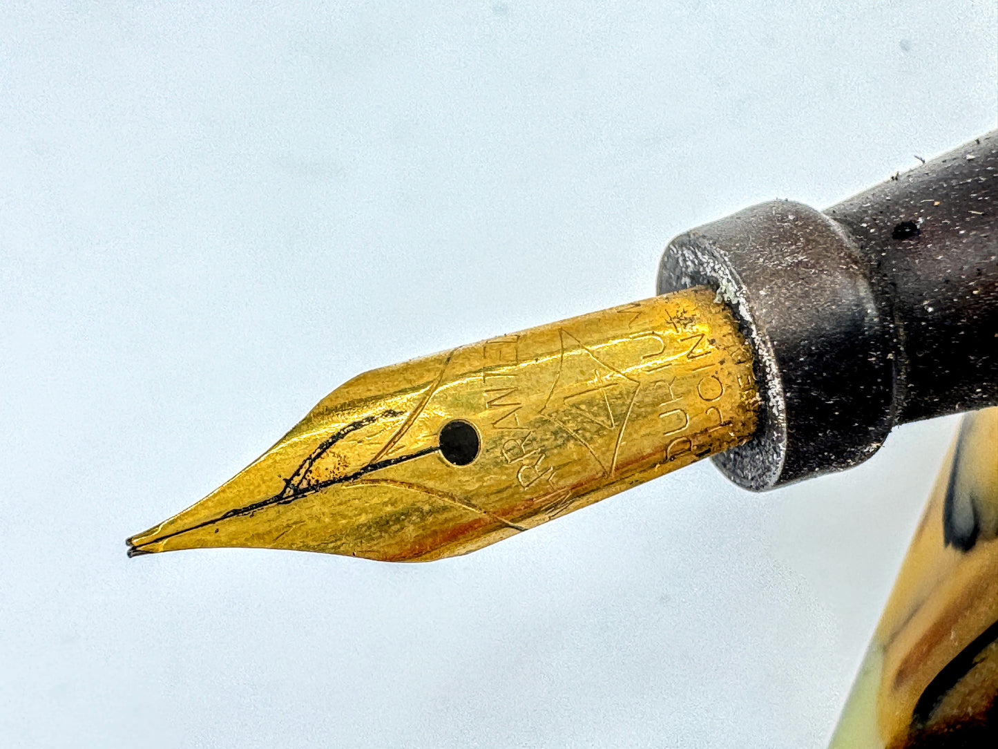 1930's Marbled Celluloid Lever Fill Fountain Pen 14K Gold Nib SS407