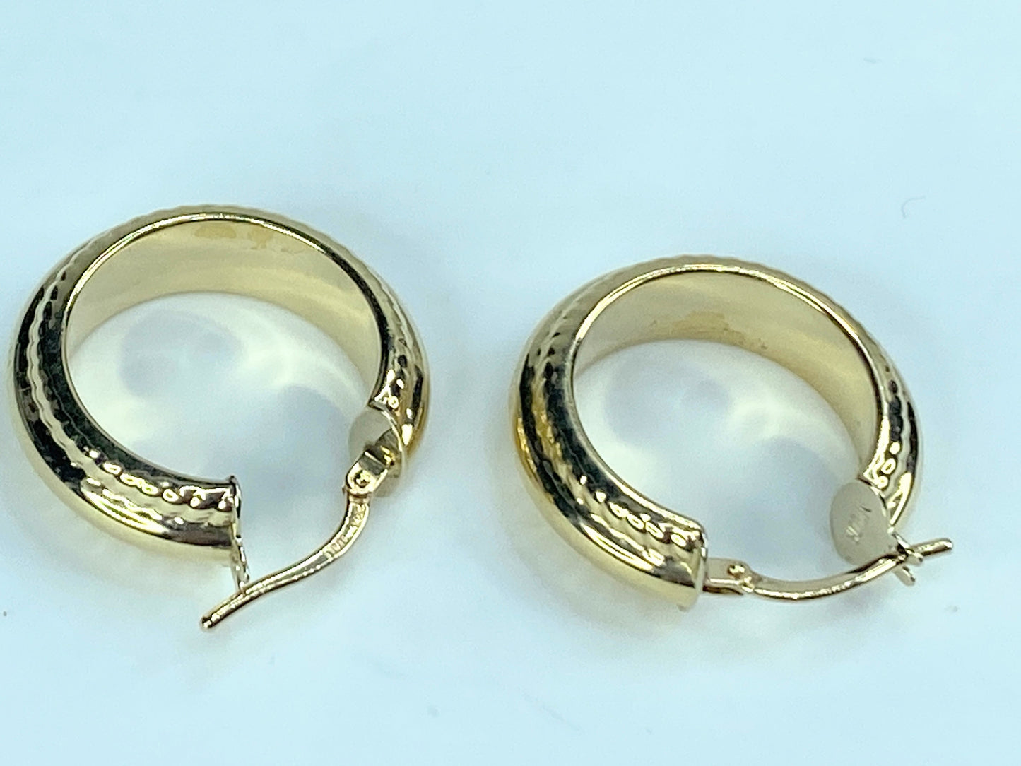 Italy 14K gold woven border hoop dangle earrings 2.3g JR9215