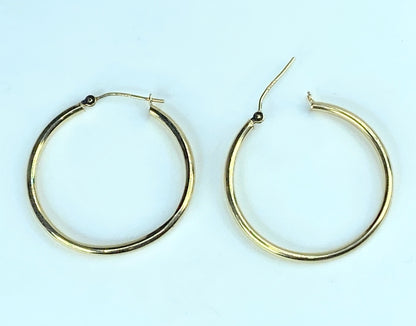 Classic 14K gold 2.5mm wide 30.0mm Gloss Hoop earrings 1.2g JR9216