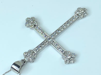 Diamond cluster Classic Cross necklace in 18K white gold