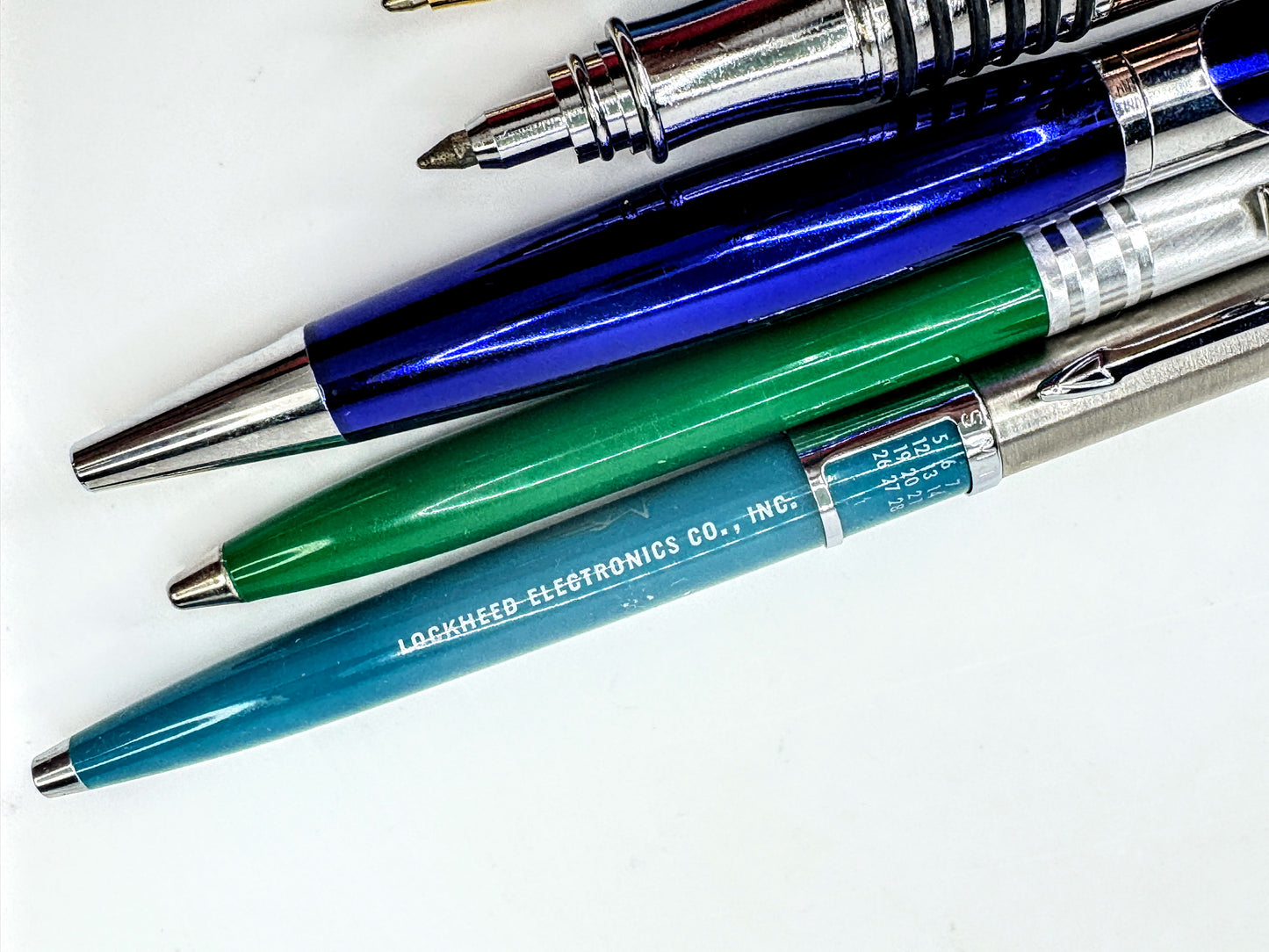 Vintage Mixed Ballpoint Pen Lot Parker Supreme Court Lockheed United SS414