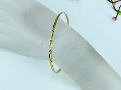 14K yellow gold 3.0mm slip-on stackable diamond-cut etched bangle 4.1g JR1016