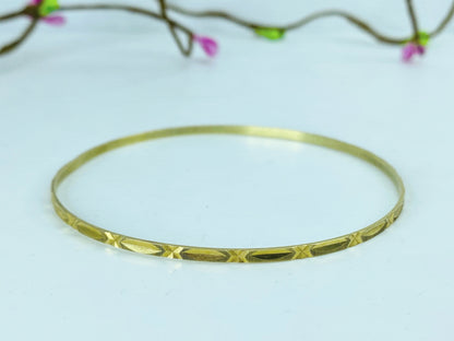 14K yellow gold 3.0mm slip-on stackable diamond-cut etched bangle 4.1g JR1016