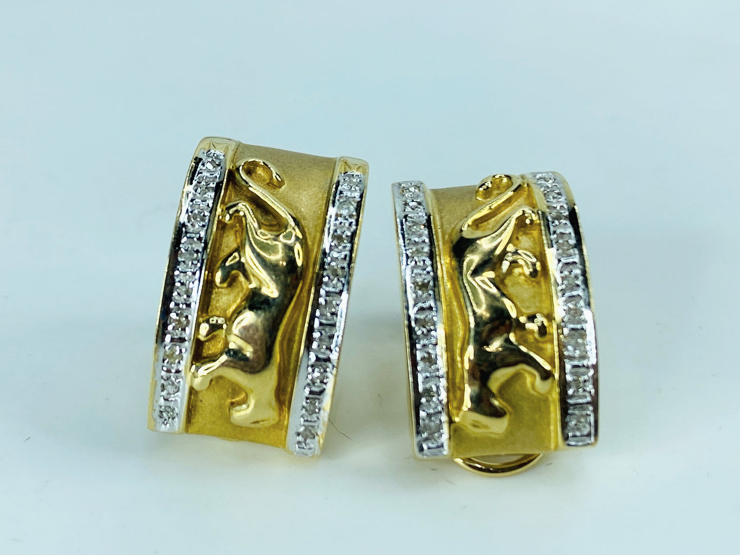 18k Two-tone J-hook Earrings with Panther Accents and Pavé Diamonds 7/8" JR1018
