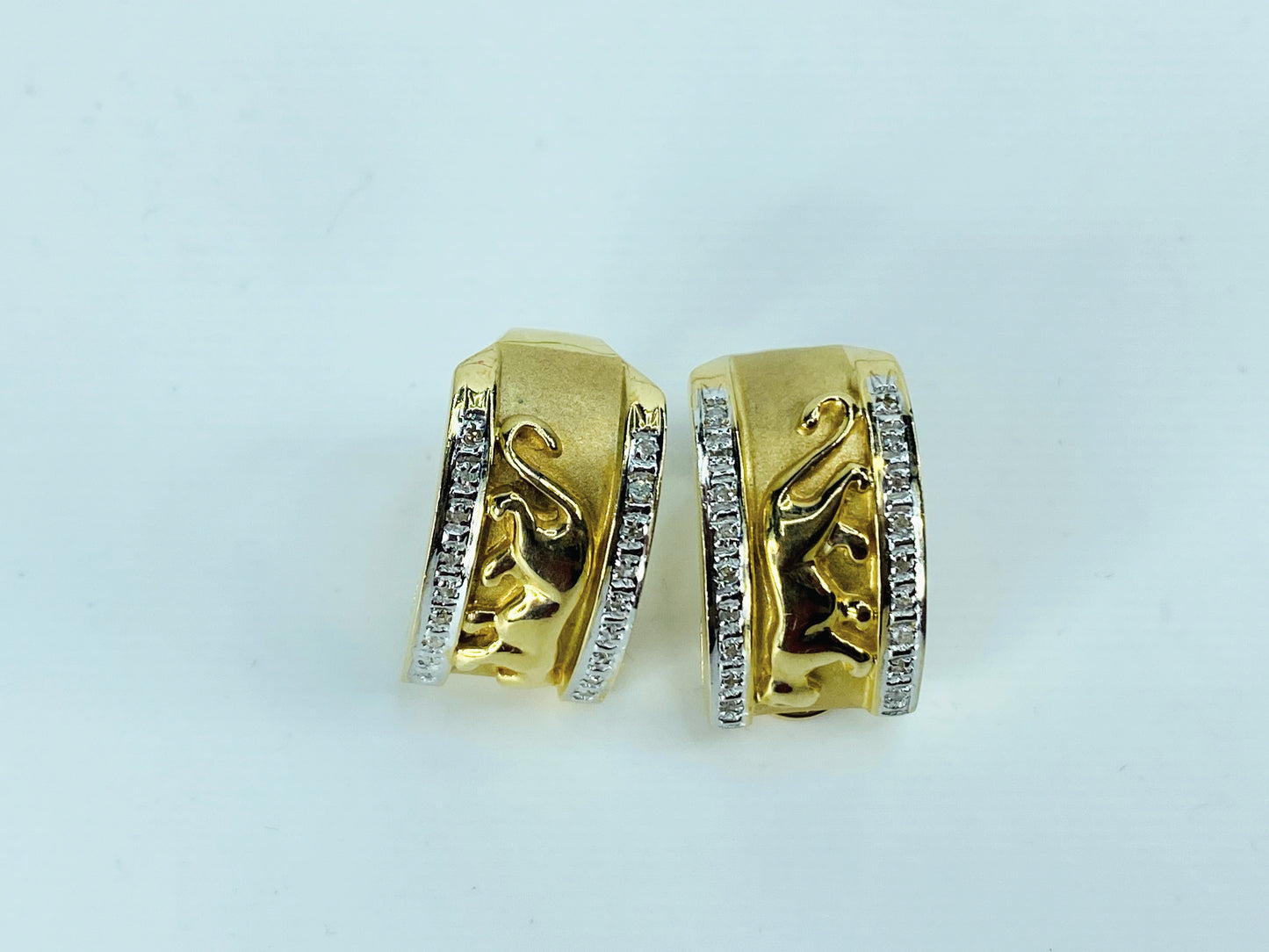 18k Two-tone J-hook Earrings with Panther Accents and Pavé Diamonds 7/8" JR1018