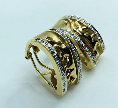 18k Two-tone J-hook Earrings with Panther Accents and Pavé Diamonds 7/8" JR1018