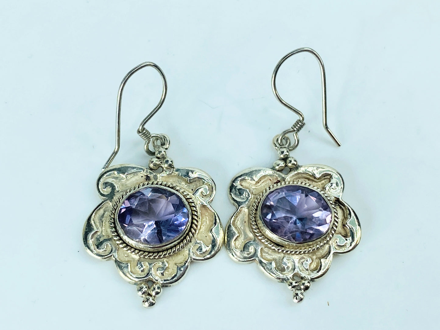 Elegant Sterling Floral Etched Faceted Sapphire Bezel-Set Dangle Earrings JR1019