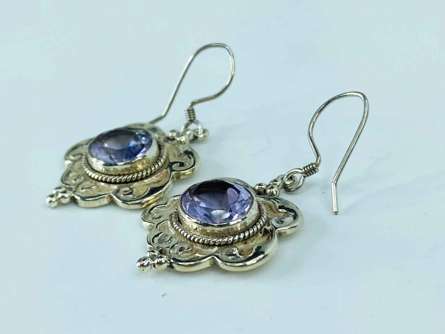 Elegant Sterling Floral Etched Faceted Sapphire Bezel-Set Dangle Earrings JR1019